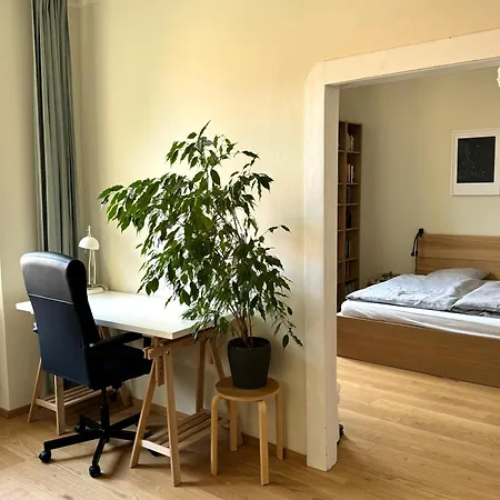 Apartman Family In A Vibrant Residential Area *